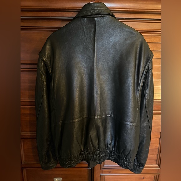 Roundtree & Yorke Black Lambskin Leather Bomber Jacket - Picture 5 of 13